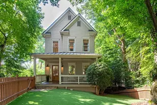 1064 Davis Cir NW, Atlanta, GA 30318 - Photo 1