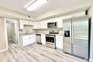 1042 Ascot Ct, Riverdale, GA 30296 - Photo 7