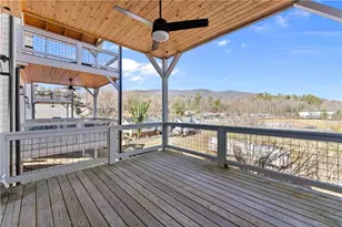 35 Cottonwood St, Clayton, GA 30525 - Photo 15