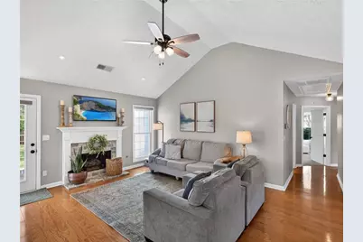 5592 Thistledown Terrace, Sugar Hill, GA 30518 - Photo 13