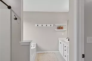 5592 Thistledown Terrace, Sugar Hill, GA 30518 - Photo 45