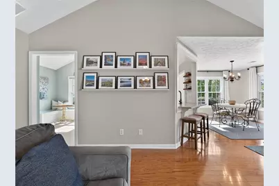 5592 Thistledown Terrace, Sugar Hill, GA 30518 - Photo 17