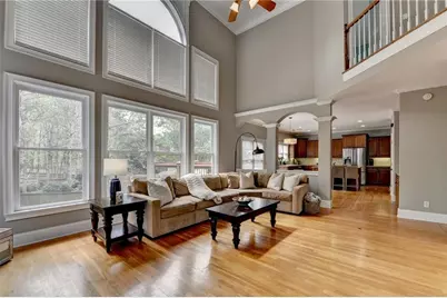 2082 Sugarstone Drive, Lawrenceville, GA 30043 - Photo 19