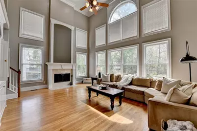 2082 Sugarstone Drive, Lawrenceville, GA 30043 - Photo 17