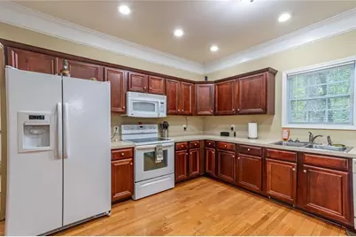 2208 Clarendon Court, Conyers, GA 30012 - Photo 13