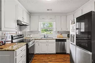 4731 Thornwood Ct, Covington, GA 30016 - Photo 11