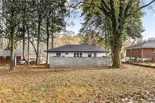 2563 Lancaster Dr, Atlanta, GA 30344 - Photo 43
