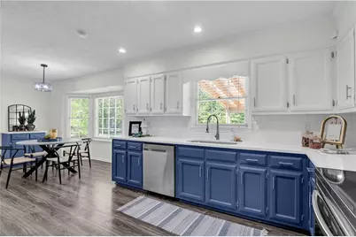 2203 Meadow Drive, Snellville, GA 30078 - Photo 9