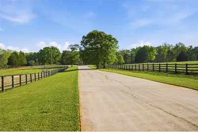 1202 Hodges Circle, Mansfield, GA 30055 - Photo 9