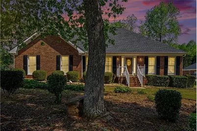 1329 Saxony Drive SE, Conyers, GA 30013 - Photo 5