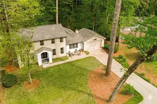 2433 Helmsdale Dr NE, Atlanta, GA 30345 - Photo 5