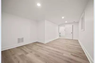 2433 Helmsdale NE, Atlanta, GA 30345 - Photo 29