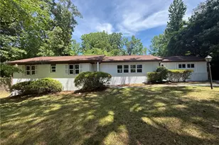 3293 Valleydale Dr SW, Atlanta, GA 30311 - Photo 1