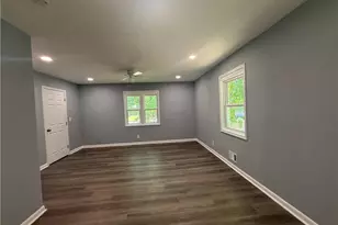 3293 Valleydale Dr SW, Atlanta, GA 30311 - Photo 13