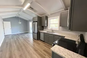 3293 Valleydale Dr SW, Atlanta, GA 30311 - Photo 5