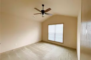 1821 Bridle Rd, Lawrenceville, GA 30043 - Photo 9