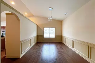 1821 Bridle Rd, Lawrenceville, GA 30043 - Photo 7