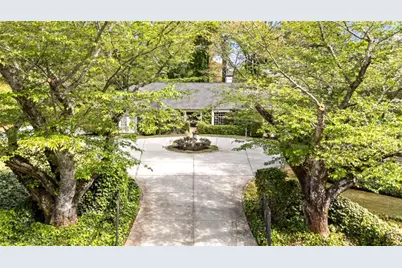 875 Heards Ferry Road, Atlanta, GA 30328 - Photo 3