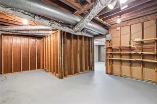 875 Heards Ferry Rd, Atlanta, GA 30328 - Photo 47