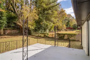 2282 Belmont Dr, Decatur, GA 30032 - Photo 25