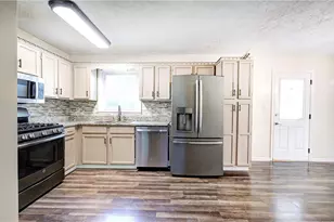 450 Sumer Ln N, Douglasville, GA 30134 - Photo 5