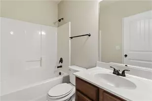 811 Lorrimont Ln, Fairburn, GA 30213 - Photo 45