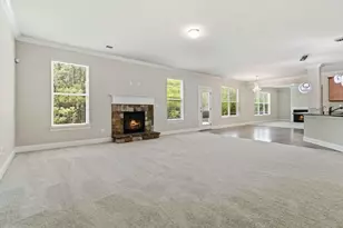 811 Lorrimont Ln, Fairburn, GA 30213 - Photo 11