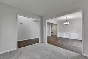 6670 Island Point Dr, Buford, GA 30518 - Photo 7