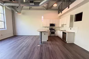 400 Village Parkway NE, Atlanta, GA 30306 - Photo 9