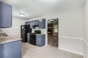 3242 Carmel Dr, Douglasville, GA 30135 - Photo 9