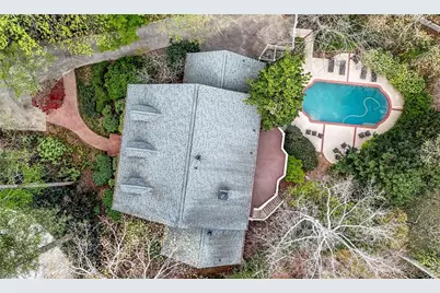 220 Morgan Farm Drive, Atlanta, GA 30342 - Photo 27