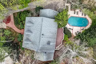 220 Morgan Farm Dr, Atlanta, GA 30342 - Photo 27