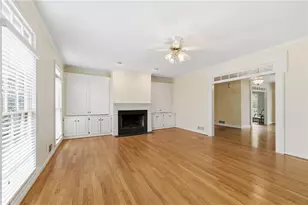 220 Morgan Farm Dr, Atlanta, GA 30342 - Photo 9