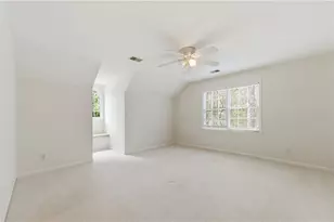 220 Morgan Farm Dr, Atlanta, GA 30342 - Photo 19