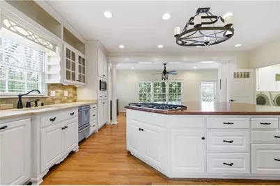 220 Morgan Farm Drive, Atlanta, GA 30342 - Photo 5