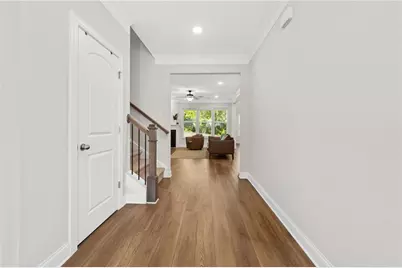 6870 Kate Lane, Flowery Branch, GA 30542 - Photo 5