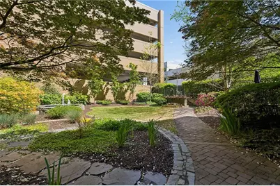 201 W Ponce De Leon Avenue #218, Decatur, GA 30030 - Photo 33