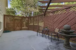 220 Ridge Point Ct, Alpharetta, GA 30022 - Photo 13