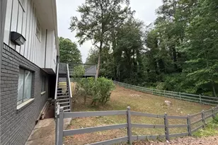 3336 Camelot Dr, Marietta, GA 30062 - Photo 17