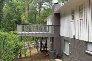 3336 Camelot Dr, Marietta, GA 30062 - Photo 21