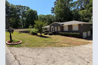 3336 Camelot Drive, Marietta, GA 30062 - Photo 9