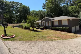 3336 Camelot Dr, Marietta, GA 30062 - Photo 9