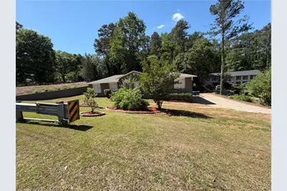 3336 Camelot Drive, Marietta, GA 30062 - Photo 7