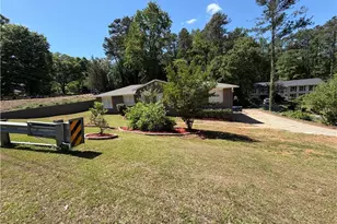 3336 Camelot Dr, Marietta, GA 30062 - Photo 7