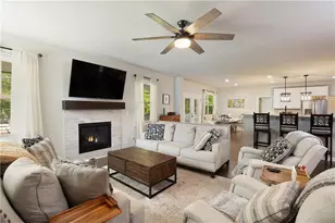 8455 Post Oak Ln, Gainesville, GA 30506 - Photo 11