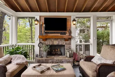 210 Lakeside Drive NW, Kennesaw, GA 30144 - Photo 31