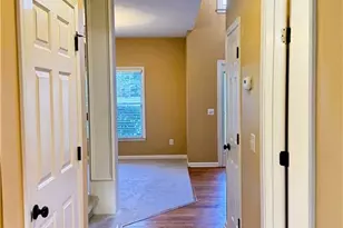 2550 Wellsley Ln, Cumming, GA 30041 - Photo 9