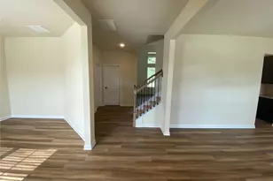 5595 Mirror Lake Dr, Cumming, GA 30028 - Photo 3