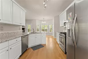 3656 Castle View Ct, Suwanee, GA 30024 - Photo 15