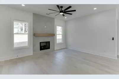 5422 Copper Creek Road, Flowery Branch, GA 30542 - Photo 11